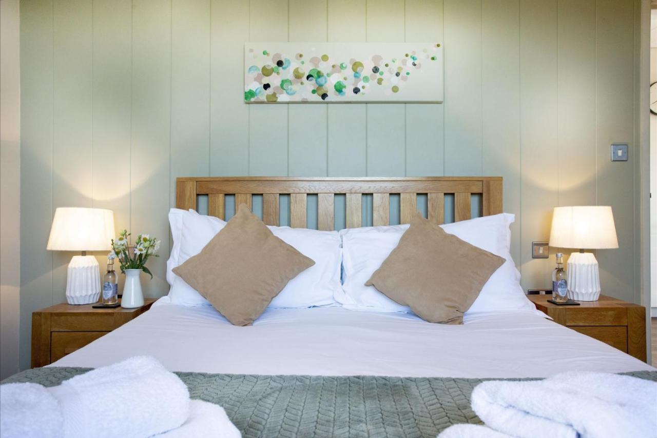 Whileaway Lodge, Strawberryfield Park チェダー エクステリア 写真