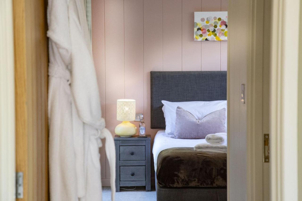 Whileaway Lodge, Strawberryfield Park チェダー エクステリア 写真